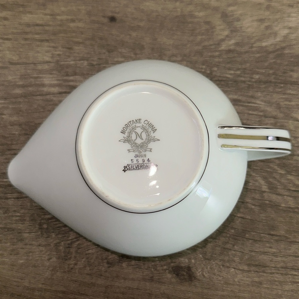 Noritake fine China creamer